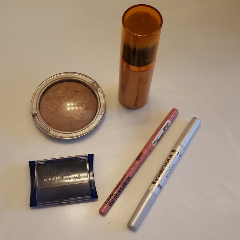 Bronzer Blush & Bronzer Brush & 💄 💋 & lipliner &